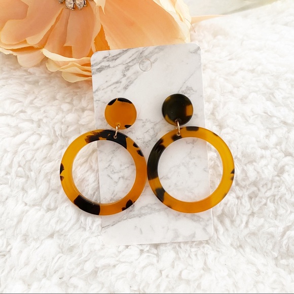 Jewelry - 3 For $20‼️CLEARANCE‼️Acrylic Earrings